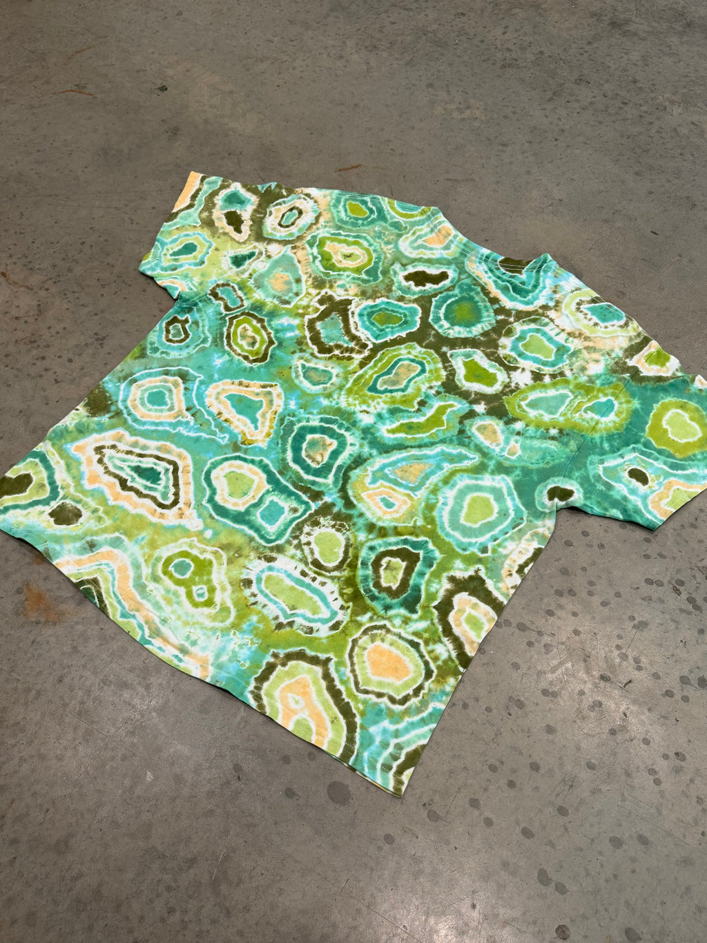 Portland Frog - Dye Painting & Geodes - Custom T-Shirt