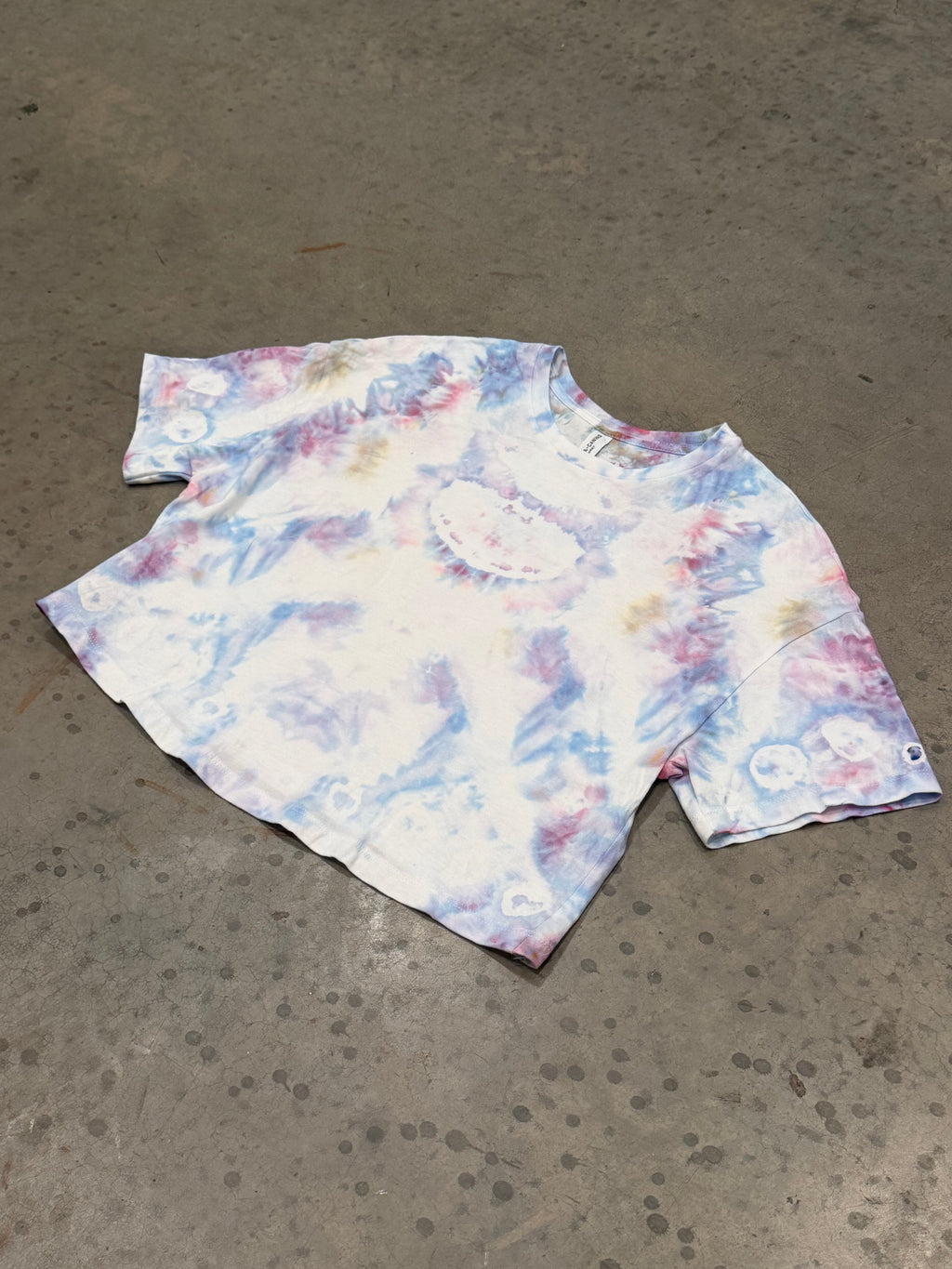 Ice Dye Crop Tee – Sky Blue & Pink